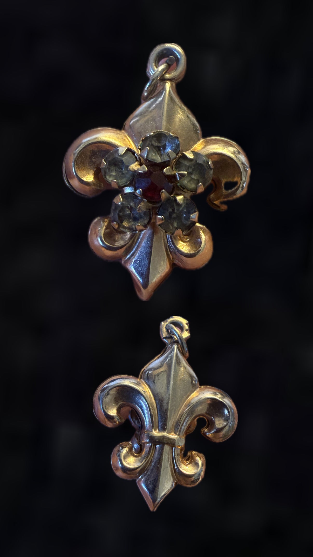 Antique fleur de lis gold filled rhinestone puffy pendant